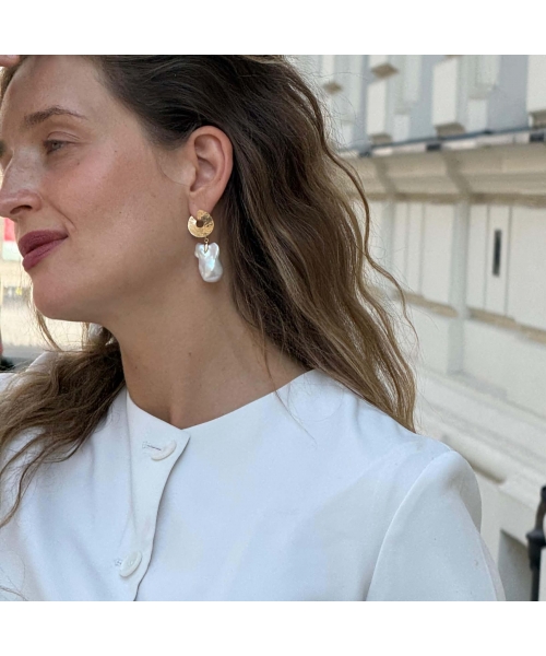 14K Gold Stud Earrings with Big Baroque Pearls Seafood - 5