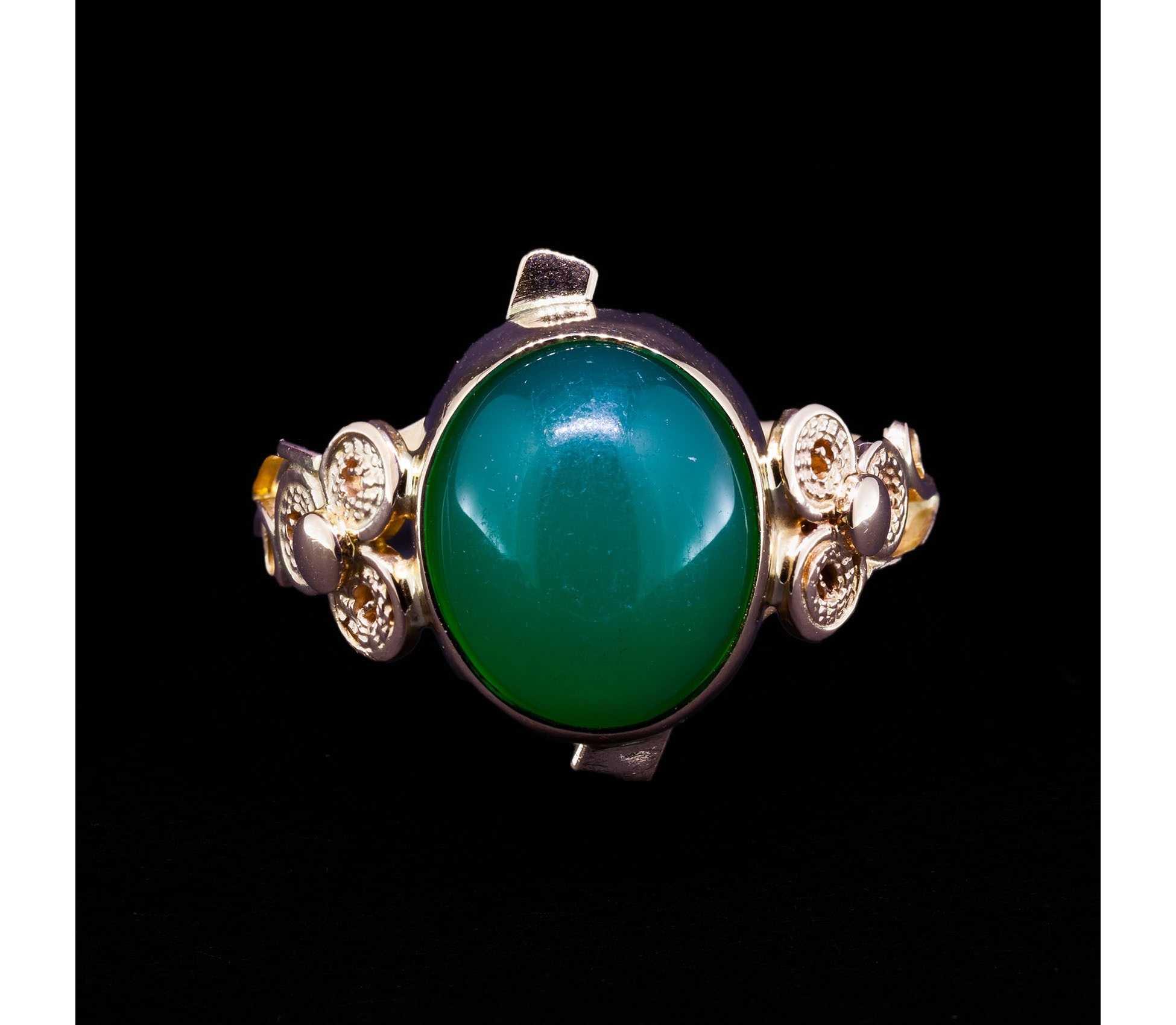 14K Gold, Ring with Green Onyx, Handcrafted Filigree, Vintage - 1 14K Gold, Ring with Green Onyx, Handcrafted Filigree, Vintage - 1