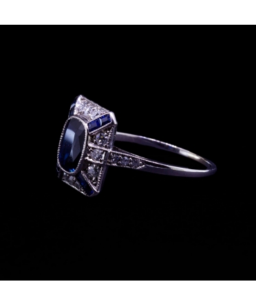 Platinum Art Deco Ring with Sapphire and Diamonds, 1920s - 2