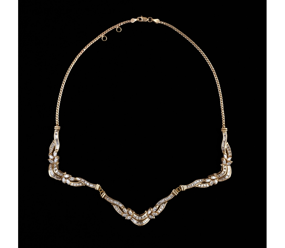 9K Gold, 3.76 ctw Diamond Necklace, Vintage - 1