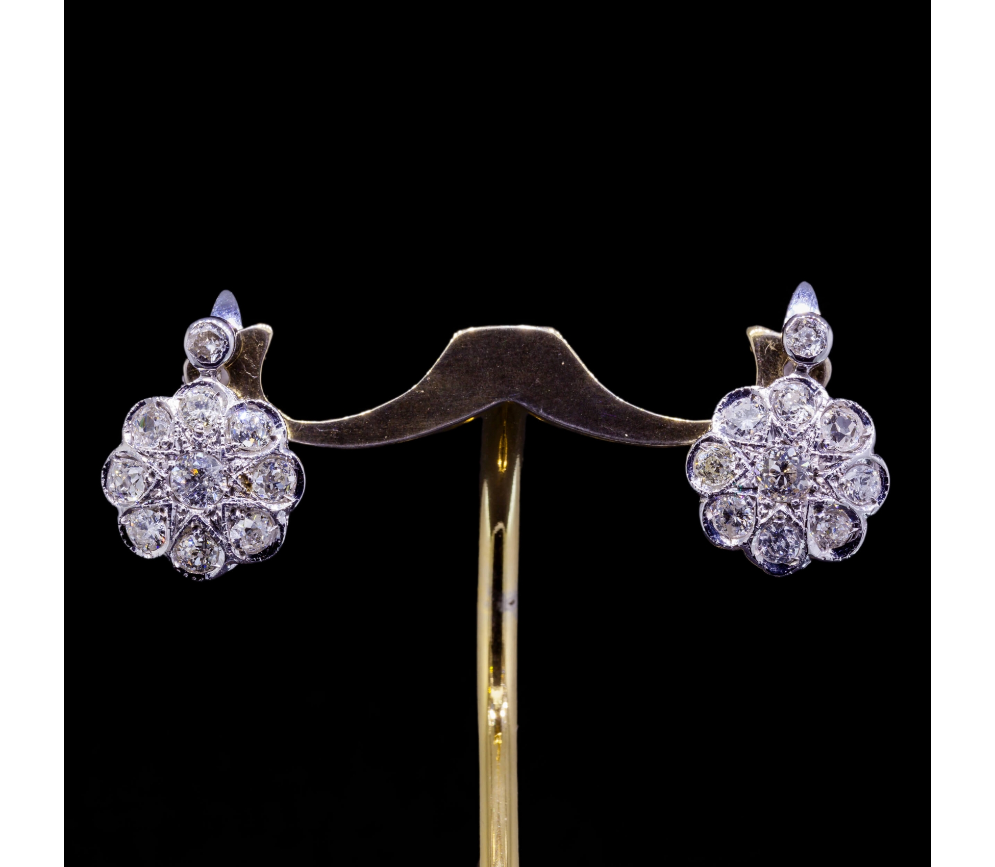 18K Gold, Vintage Diamond Earrings - 1 18K Gold, Vintage Diamond Earrings - 1