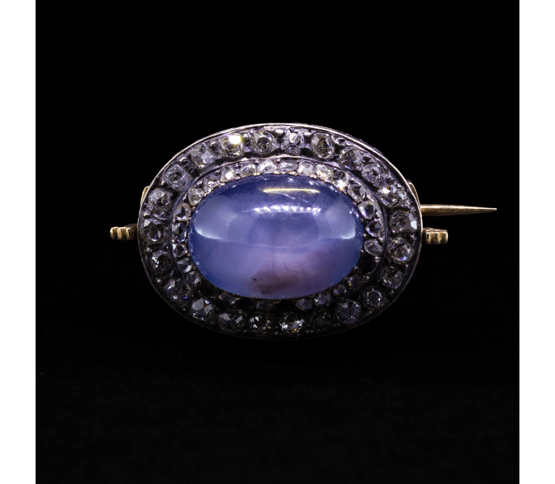 14K Gold, 11 ct Star Sapphire and Diamond Brooch, 2nd half of the 19th century - 1 14K Gold, 11 ct Star Sapphire and Diamond Brooch, 2nd half of the 19th century - 1