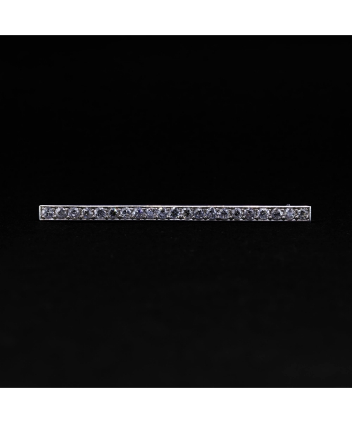 Platinum brooch with diamonds, Art Deco inspired, 2nd half of the 20th century. - 1