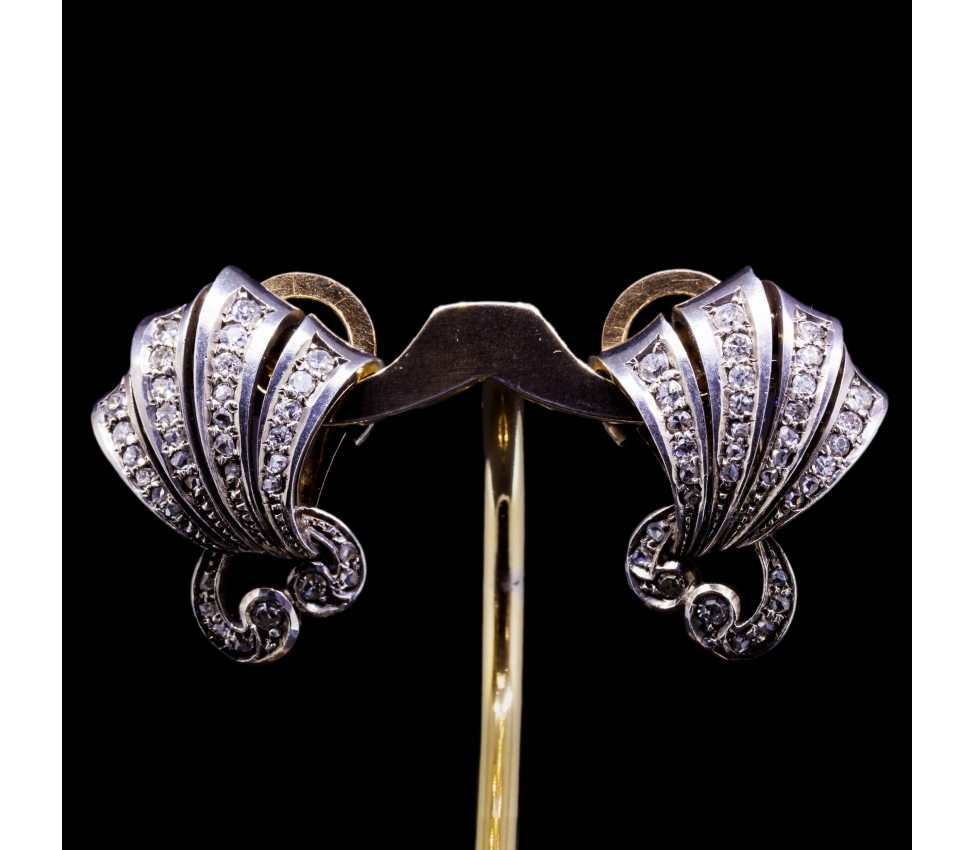 18K Gold, Retro Shell Clip-On 0.76 ctw Diamond Earrings - 1