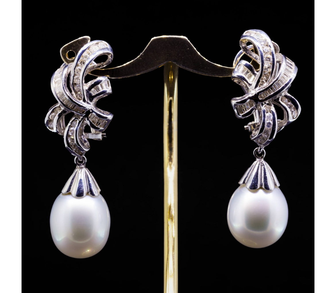 17K Gold, Clip Pearl and Diamond Earrings, Vintage - 1