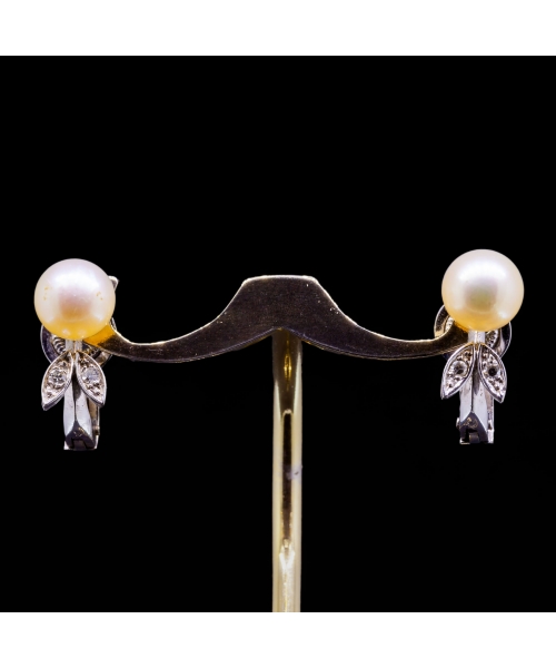 18K Gold, Akoya Pearl and Diamond Clip Earrings, Paris, 2nd half of the 20th century - 1