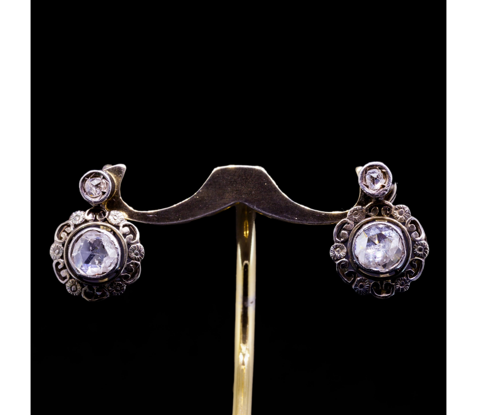 9K Gold, Silver, Rose-cut Diamond Earrings, Turn of the 19th and 20th centuries - 1 9K Gold, Silver, Rose-cut Diamond Earrings, Turn of the 19th and 20th centuries - 1