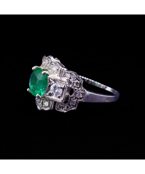 Platinum Emerald and Diamond Art Deco Ring - 1