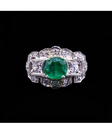 Platinum Emerald and Diamond Art Deco Ring - 2