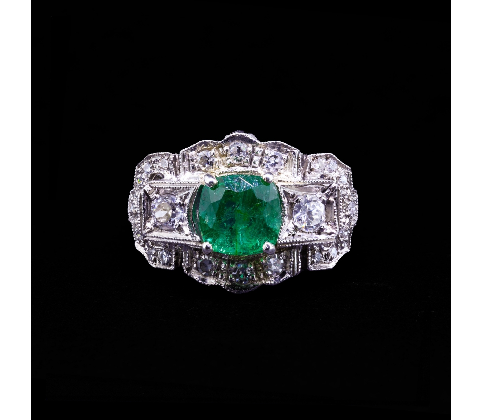 Platinum Emerald and Diamond Art Deco Ring - 2