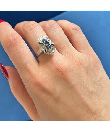 14K White Gold Vintage Sapphire And Diamond Ring - 2
