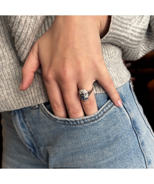 14K White Gold Vintage Sapphire And Diamond Ring - 4