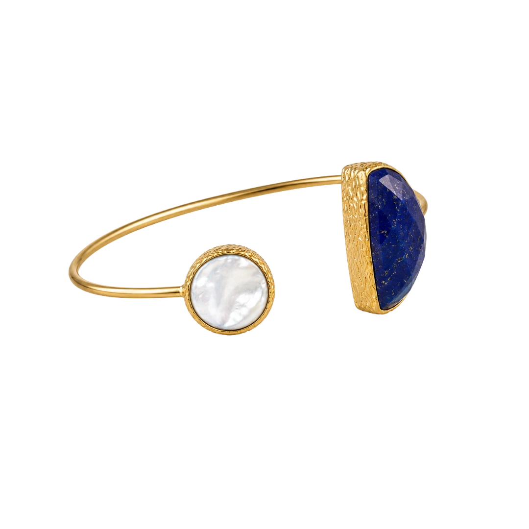Gilded bronze bracelet with a pearl and lapis lazuli