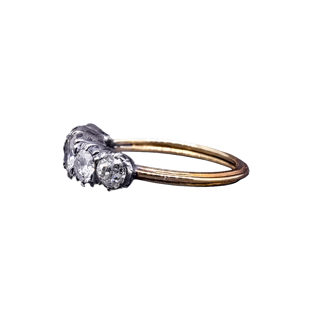 Złoty pierścionek z diamentami 1.39 ct, I poł. XX w.