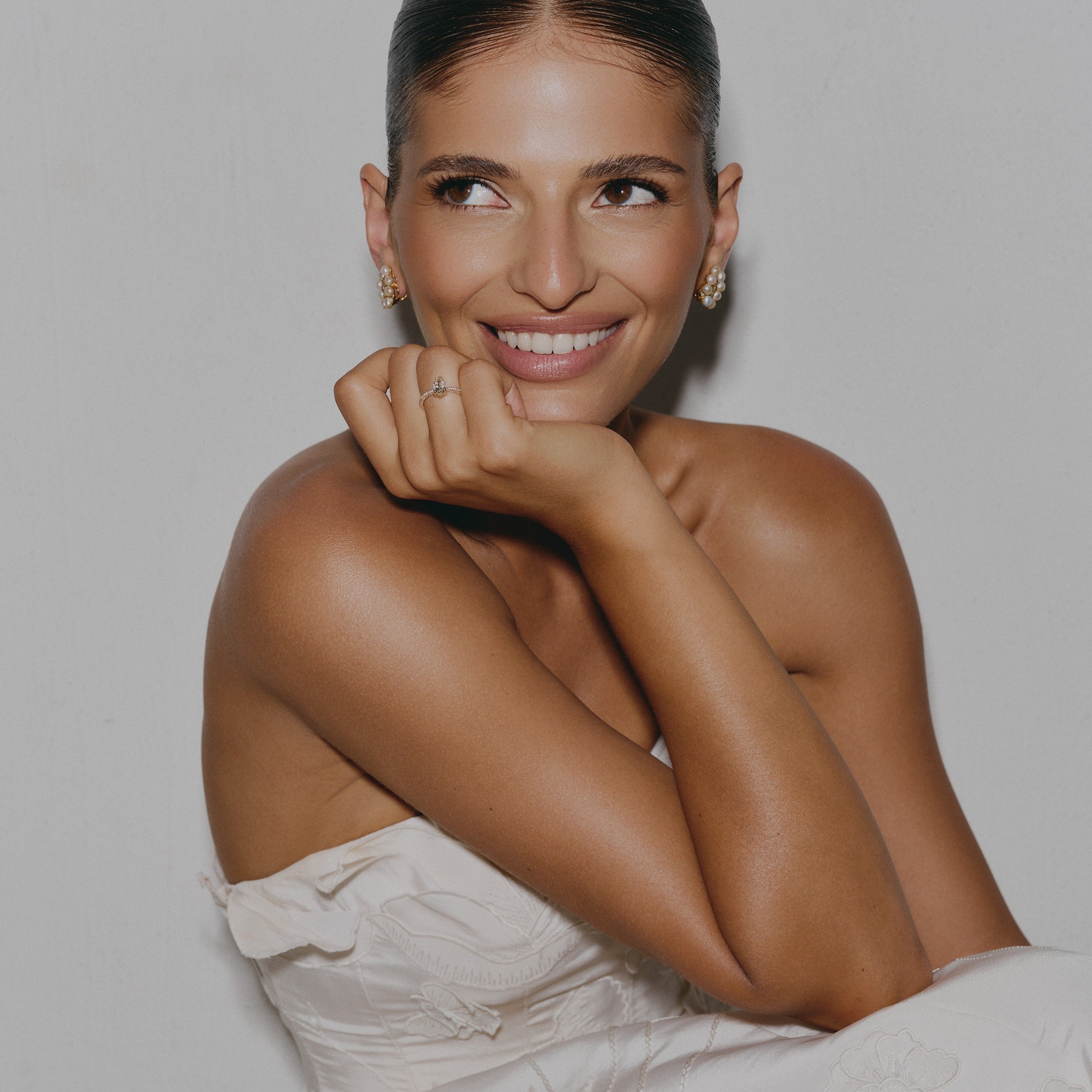 Złoty pierścionek z szampańskim diamentem 1 ct w szlifie Pear