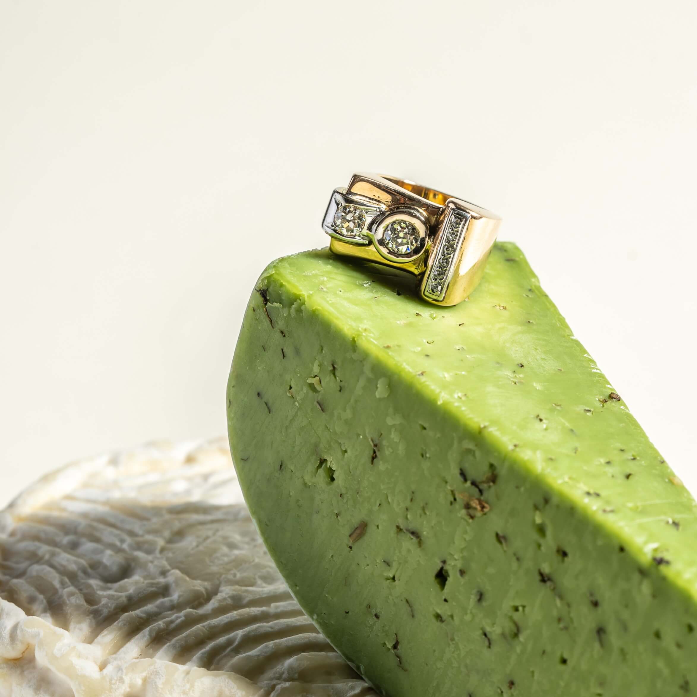 Złoty pierścionek - sygnet Tank "Polaroid", Vintage Art Deco