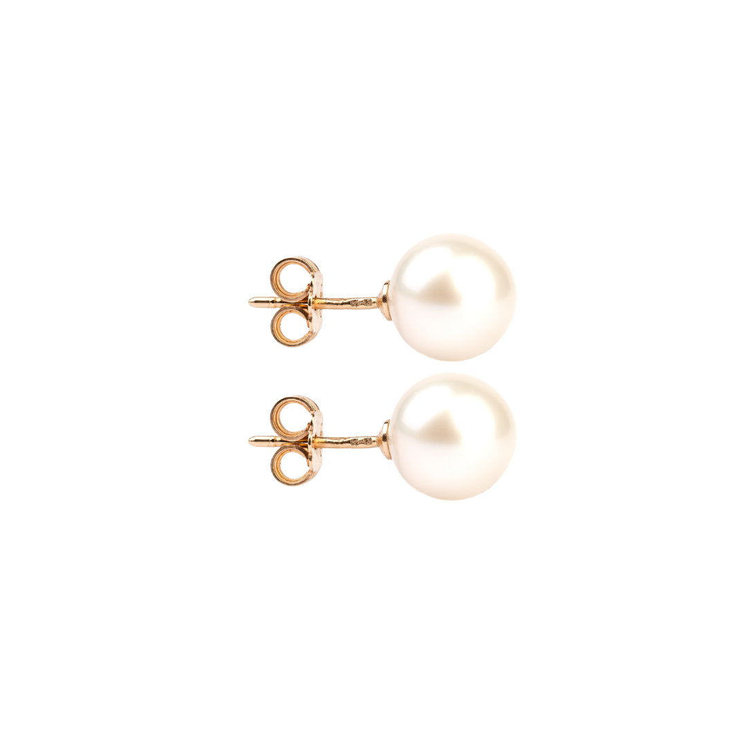 Golden earrings with round Akoya pearls