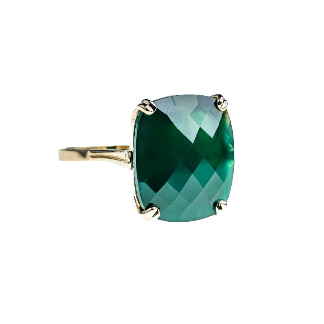 Dolce Vita Gold Ring with Green Onyx