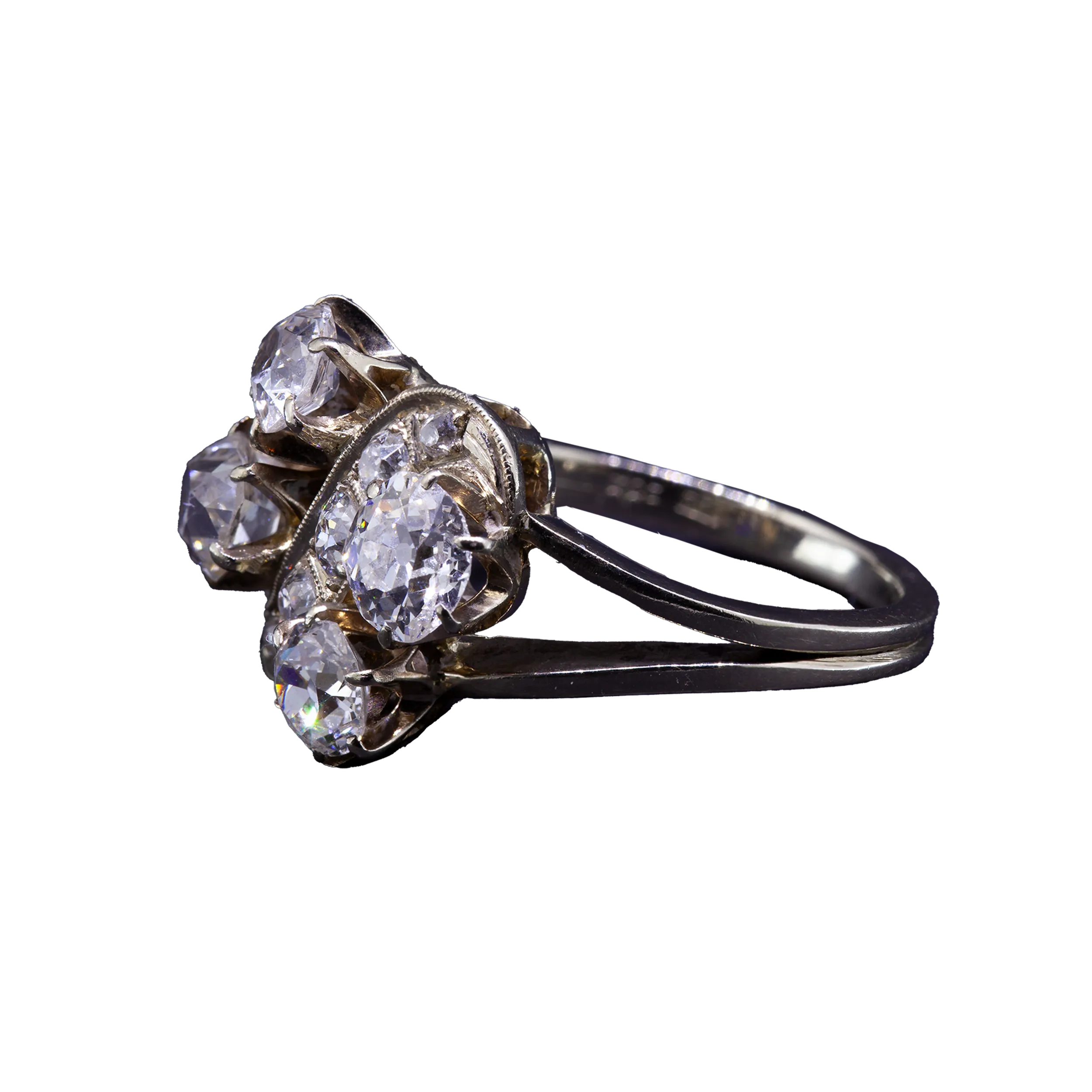 Złoty pierścionek z brylantami w starych szlifach, Wiedeń, poł. XX w.