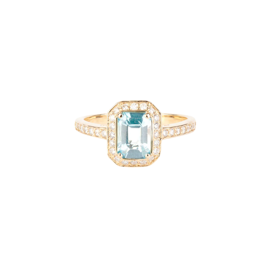 Gold ring with diamonds and aquamarine