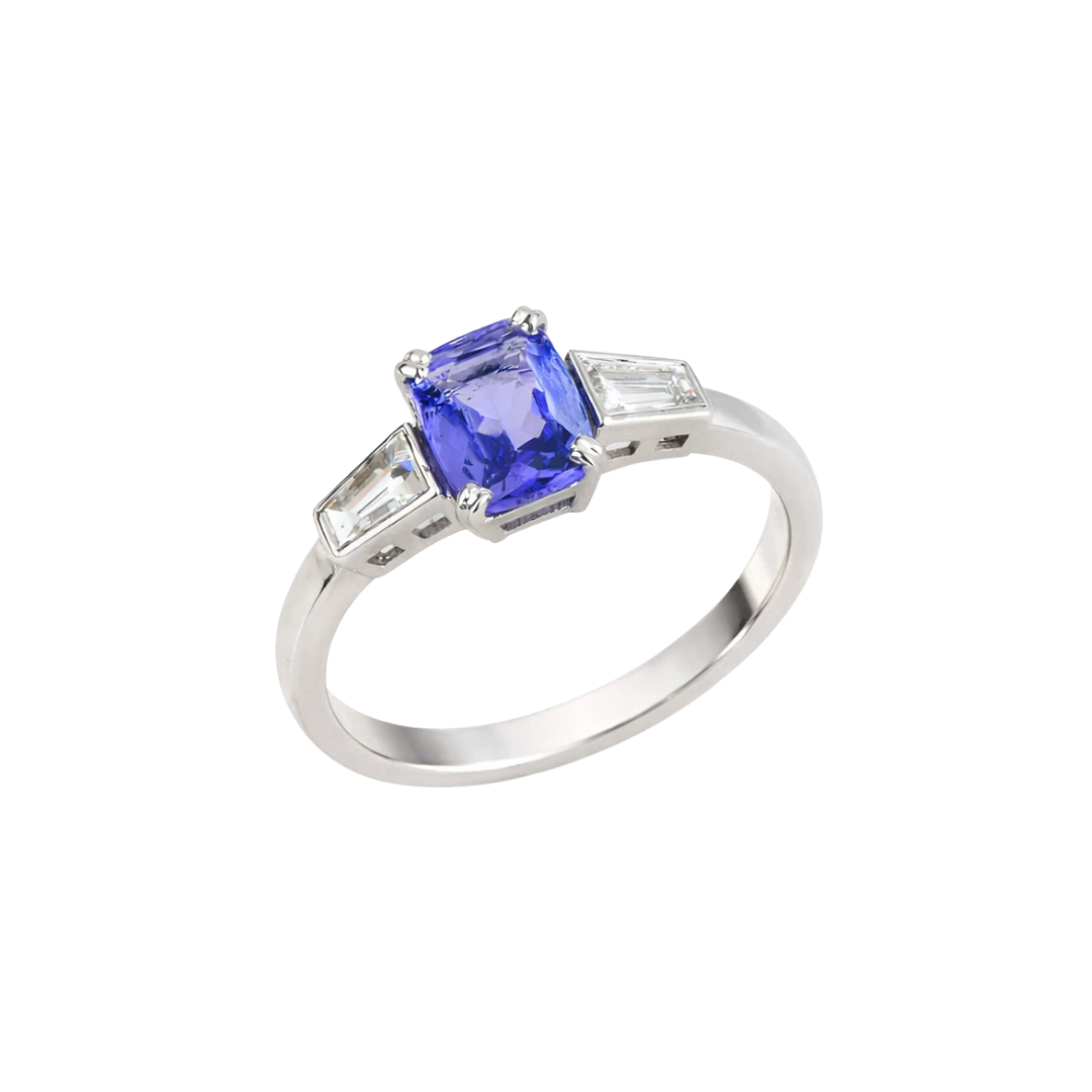 Gold ring with 1.70 ct tanzanite and diamonds