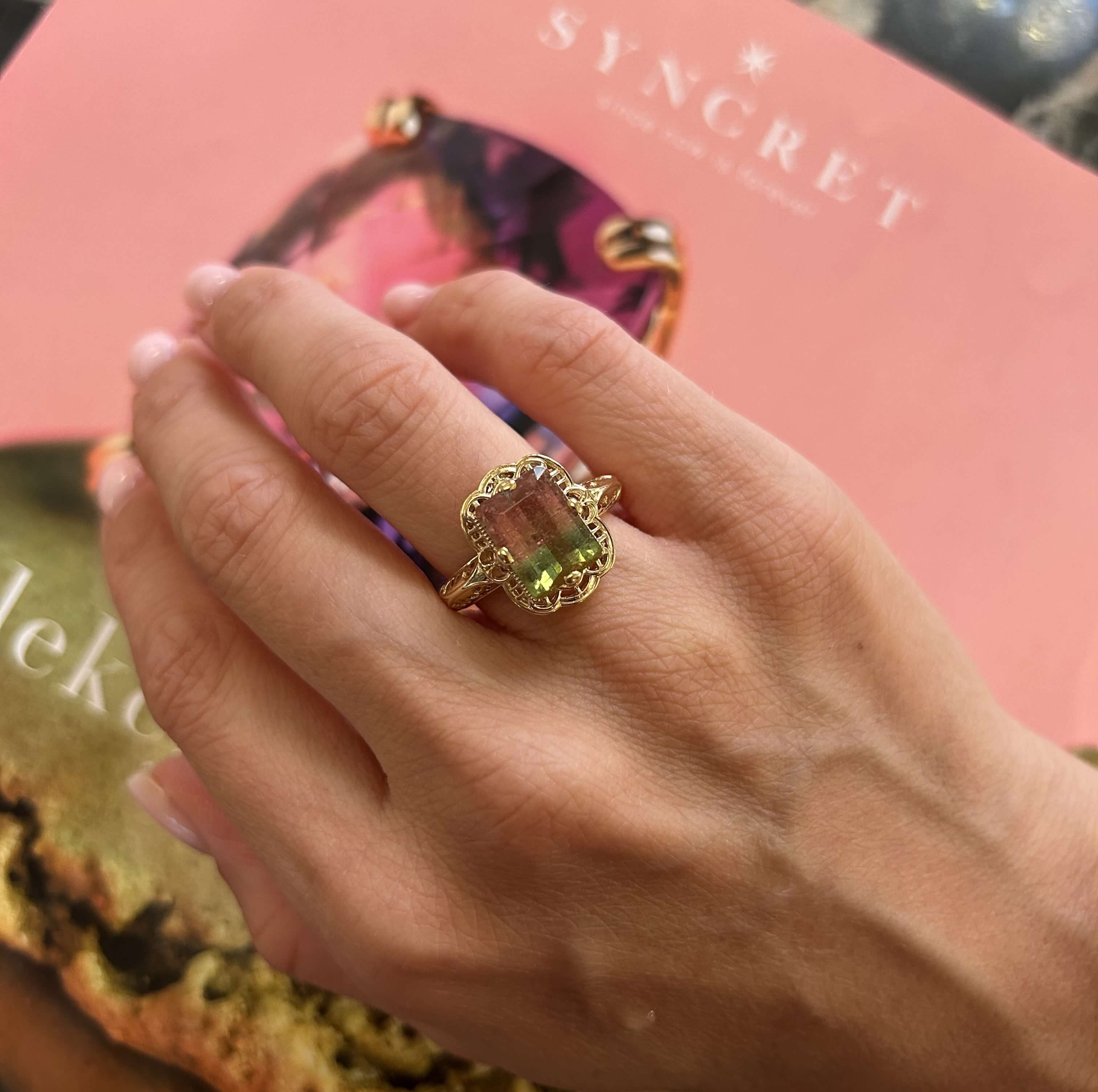 Retro style watermelon tourmaline gold ring