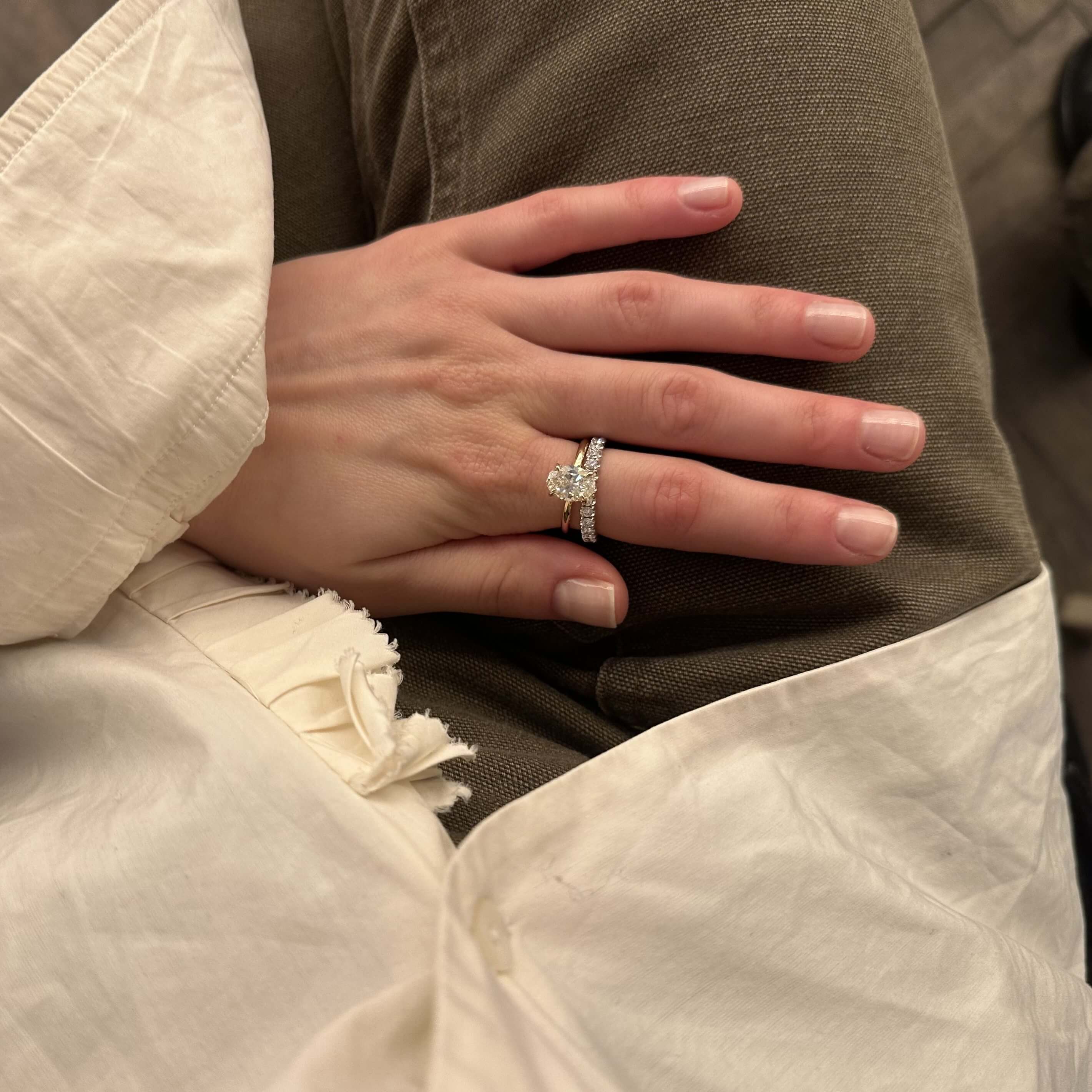 Złota obrączka Eternity I z brylantami