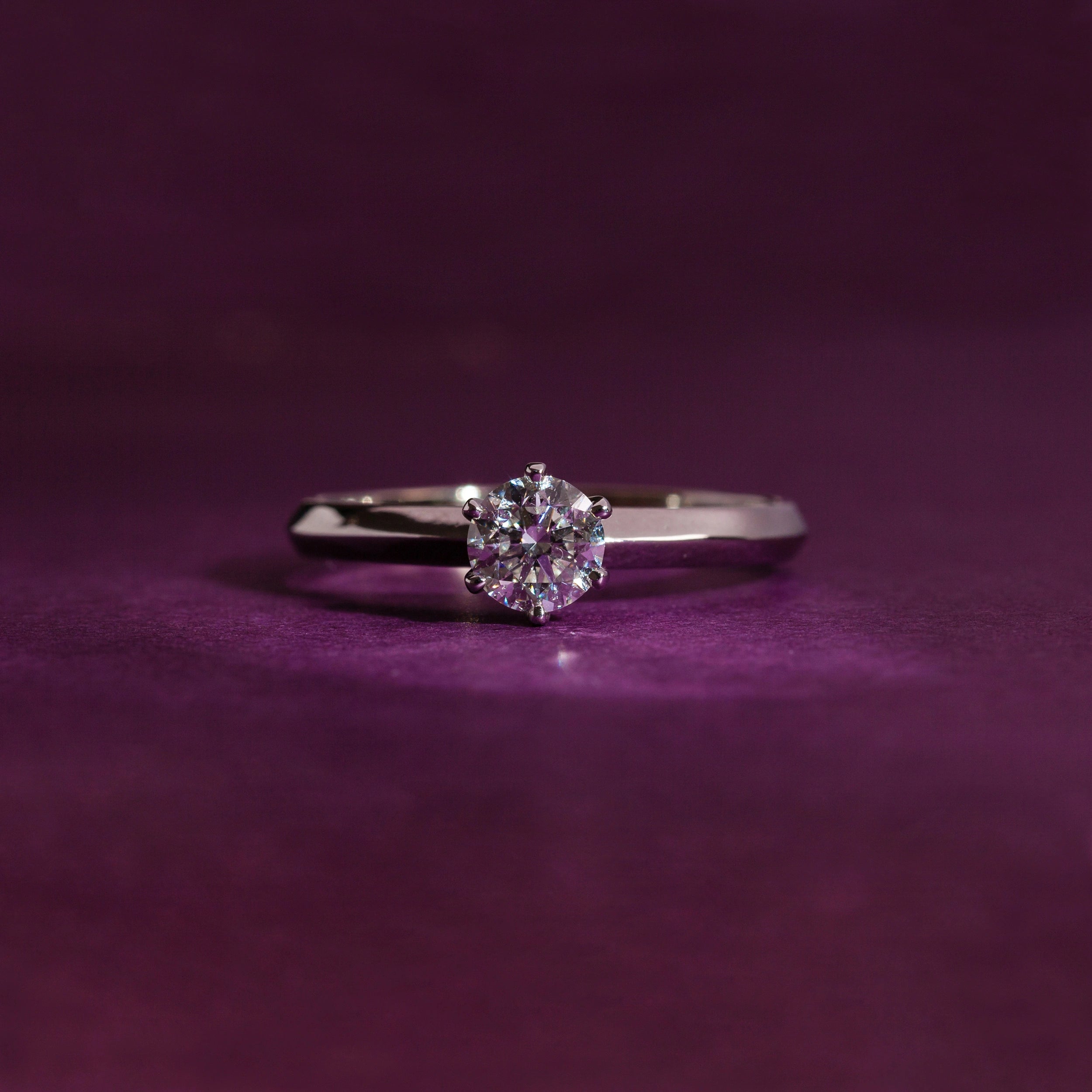 Złoty pierścionek Syncret Classy z brylantem 0.50 ct, GIA
